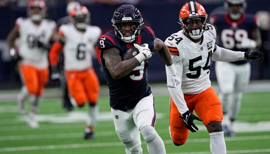 Texans' Brevin Jordan gallops for 76-yard touchdown vs. Browns