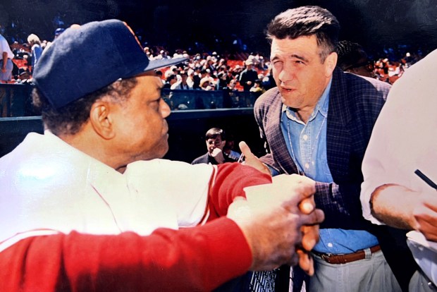 Bud Geracie talks with Willie Mays in 1997 outside the dugout before a game at Candlestick. (Photo by Martha Jane Stanton)