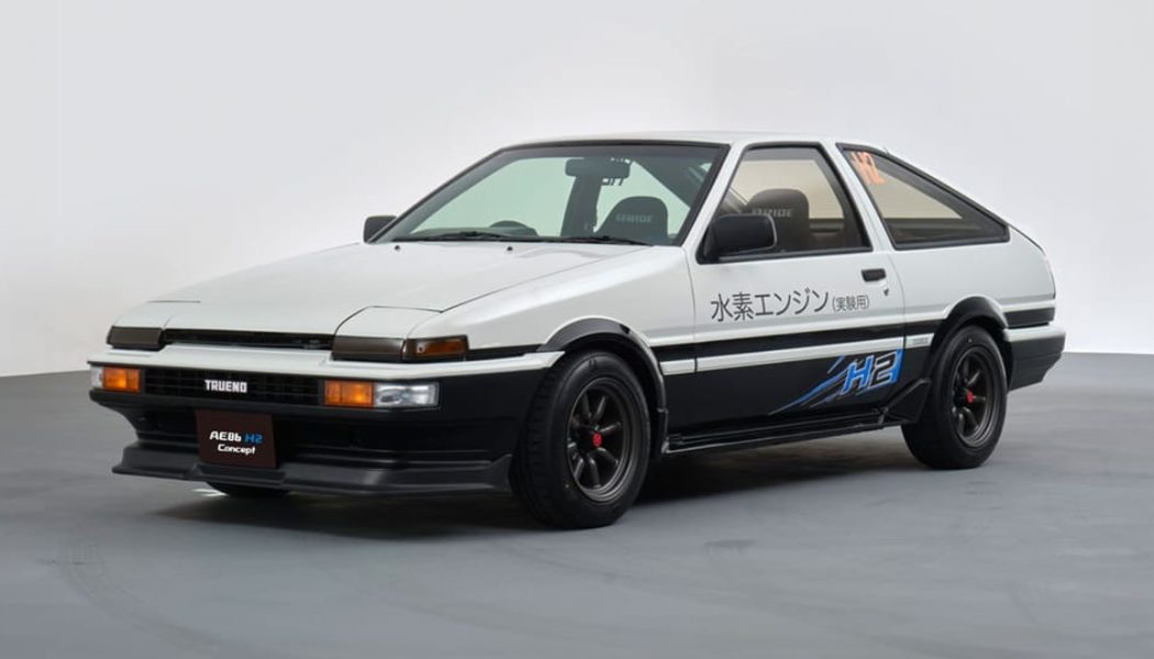 Toyota Gazoo Racing Unveils AE86 Restomod Pair at Tokyo Auto Salon