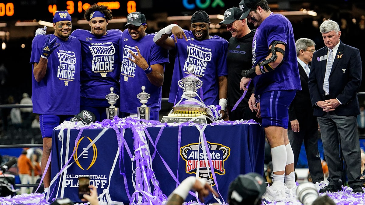 Huskies players celebrate