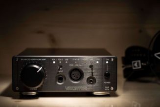 You’ll Love Listening To Music With The Violectric V266 Headphone Amp