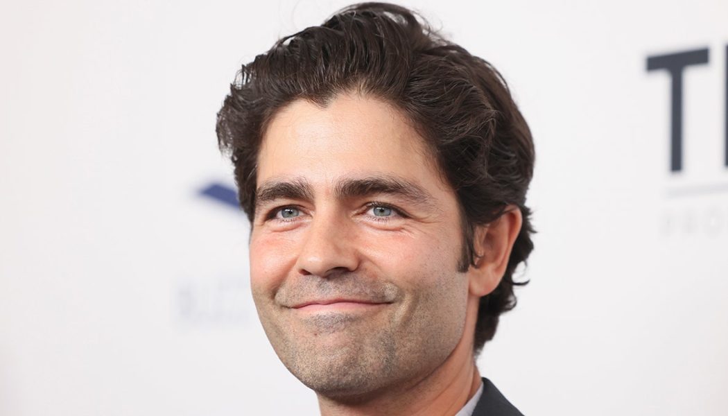 'Entourage' star Adrian Grenier left California for a 'grounded lifestyle' in Texas