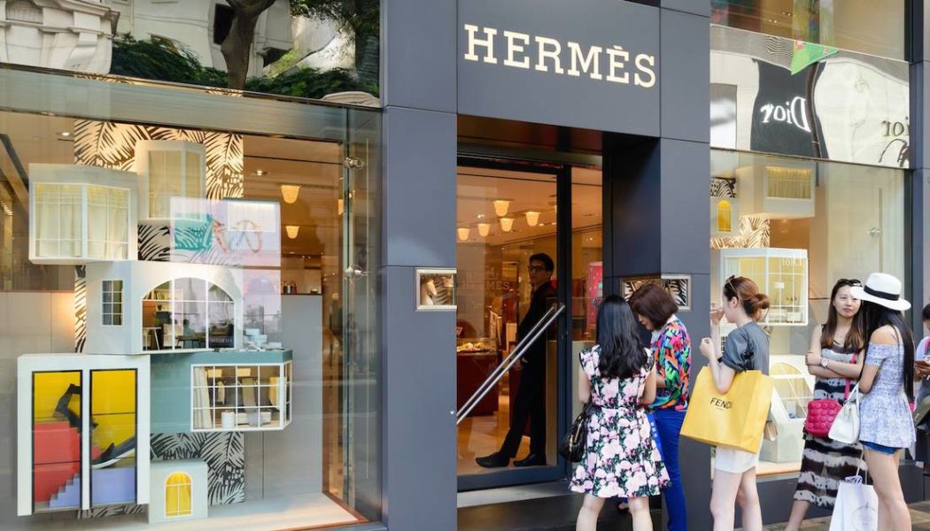 Hermès Expands in Hong Kong Betting on Return of Luxury Shoppers