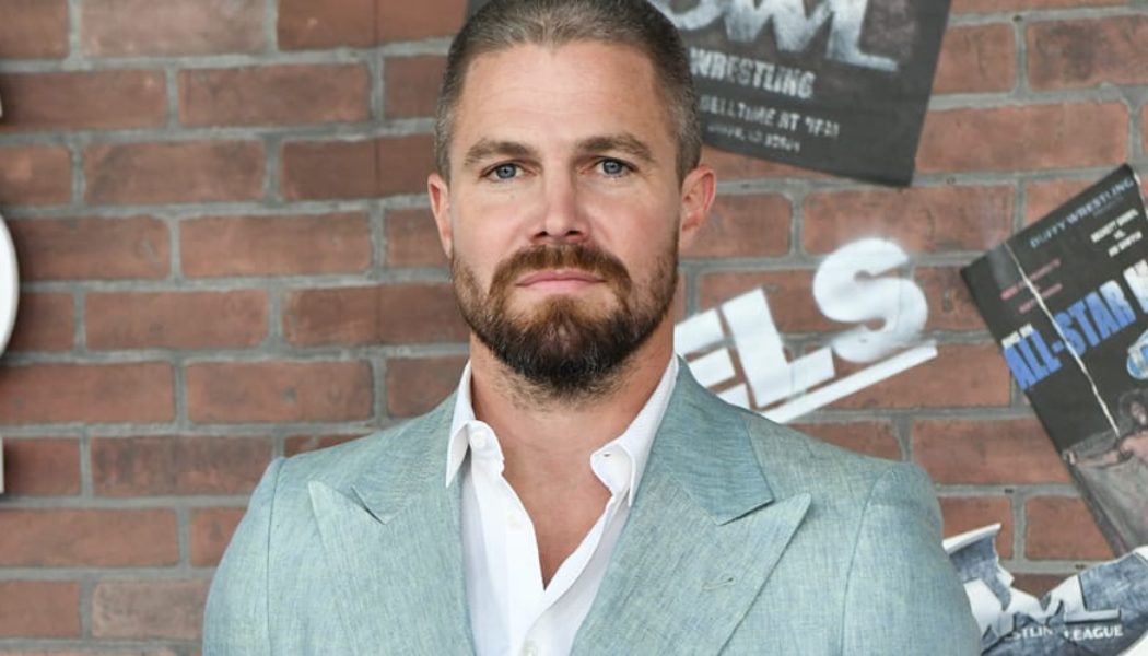 Stephen Amell To Lead 'Suits' Spinoff 'Suits: LA'