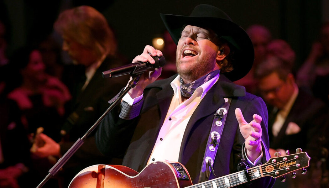 Toby Keith, Larger-Than-Life Country Music Star, Dies at 62