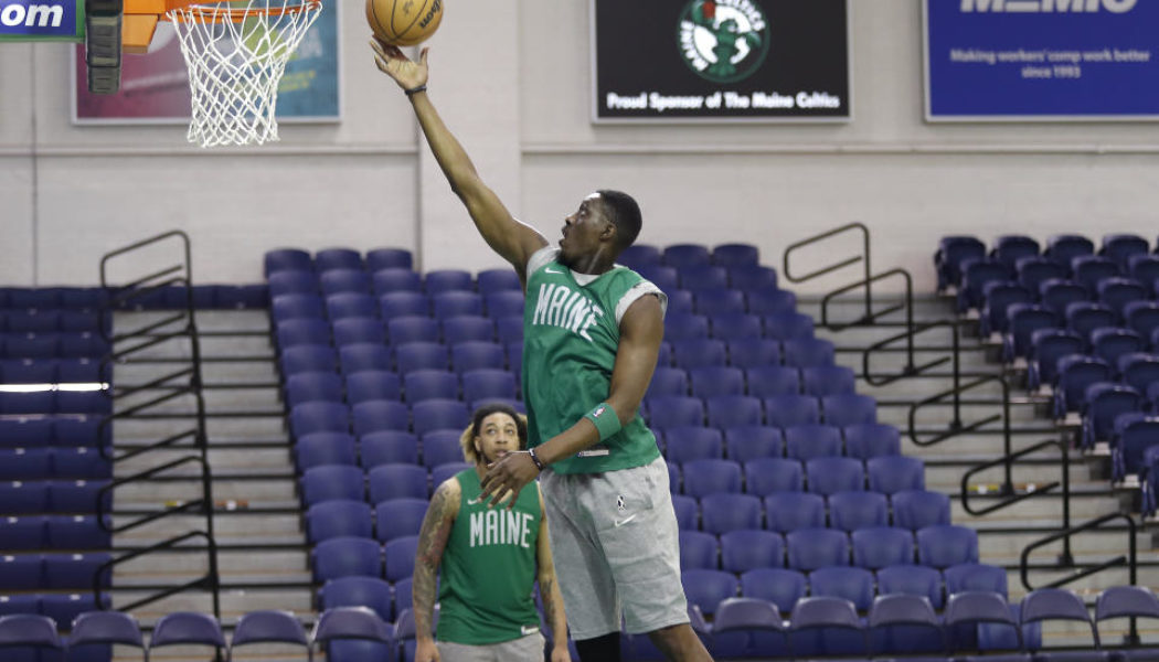 Tony Snell’s mission to return to NBA is bigger than just basketball - Yahoo Sports