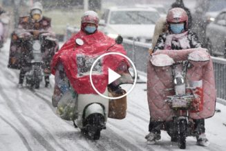 Video: Heavy Snow in China Disrupts Holiday Travel