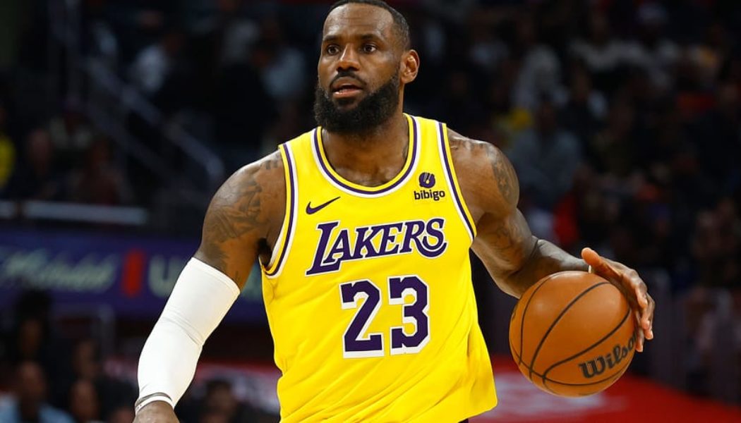 LeBron James Makes NBA History as First Person to Ever Score 40,000 Career Points