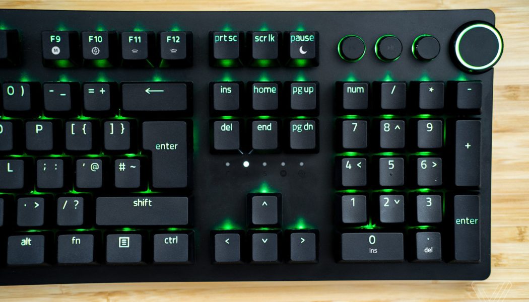 Razer’s lightning-quick Huntsman V2 keyboard is down to its lowest price to date