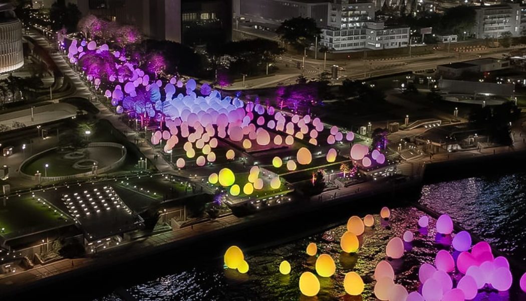 teamLab Installs Hundreds of Interactive Ovoids Across Hong Kong’s Tamar Park