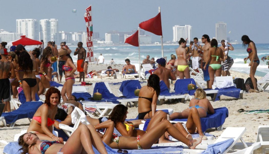 U.S. issues spring break travel advisory for big tourist spot, warns of ‘violent crime, unregulated alcohol’