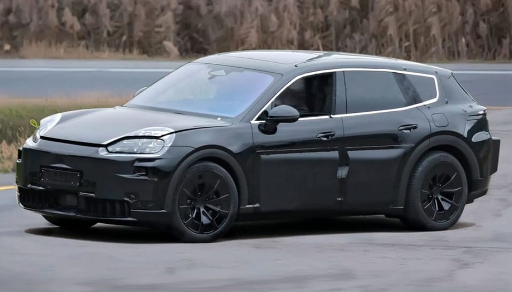 Catch a Sneak Peek of Porsche’s First 3-Row Super SUV: Codename K1