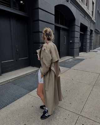 @hannahlewisstylist casual outfit NYC Adidas Sambas