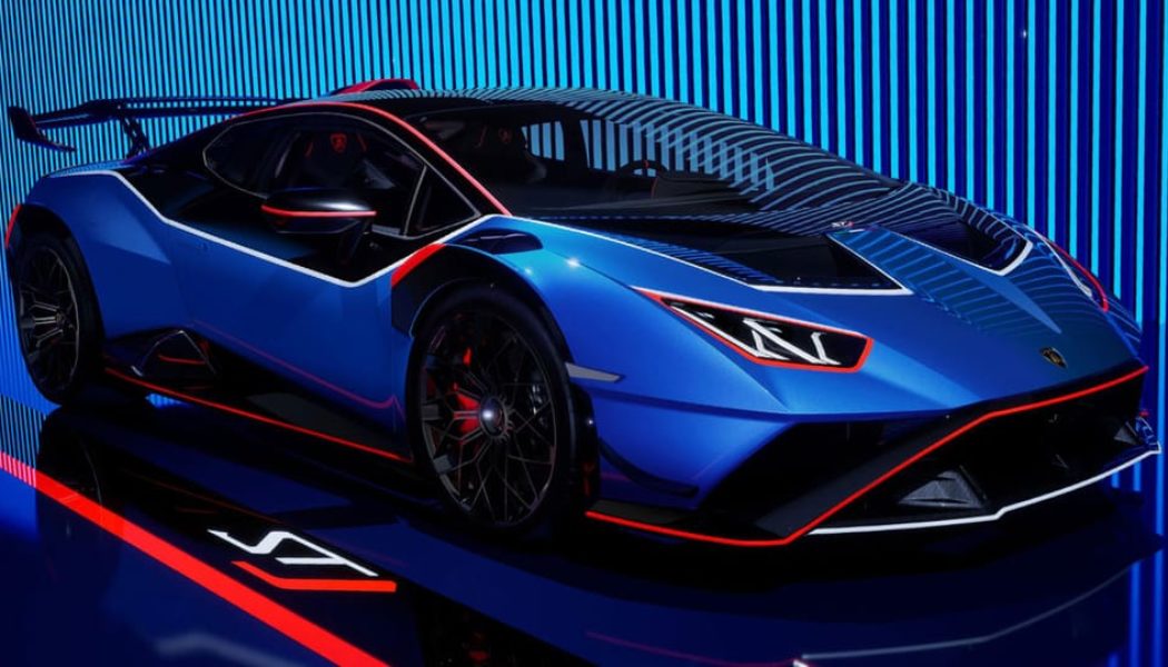 Lamborghini Bids Farewell to a V10 Icon with the Huracán STJ