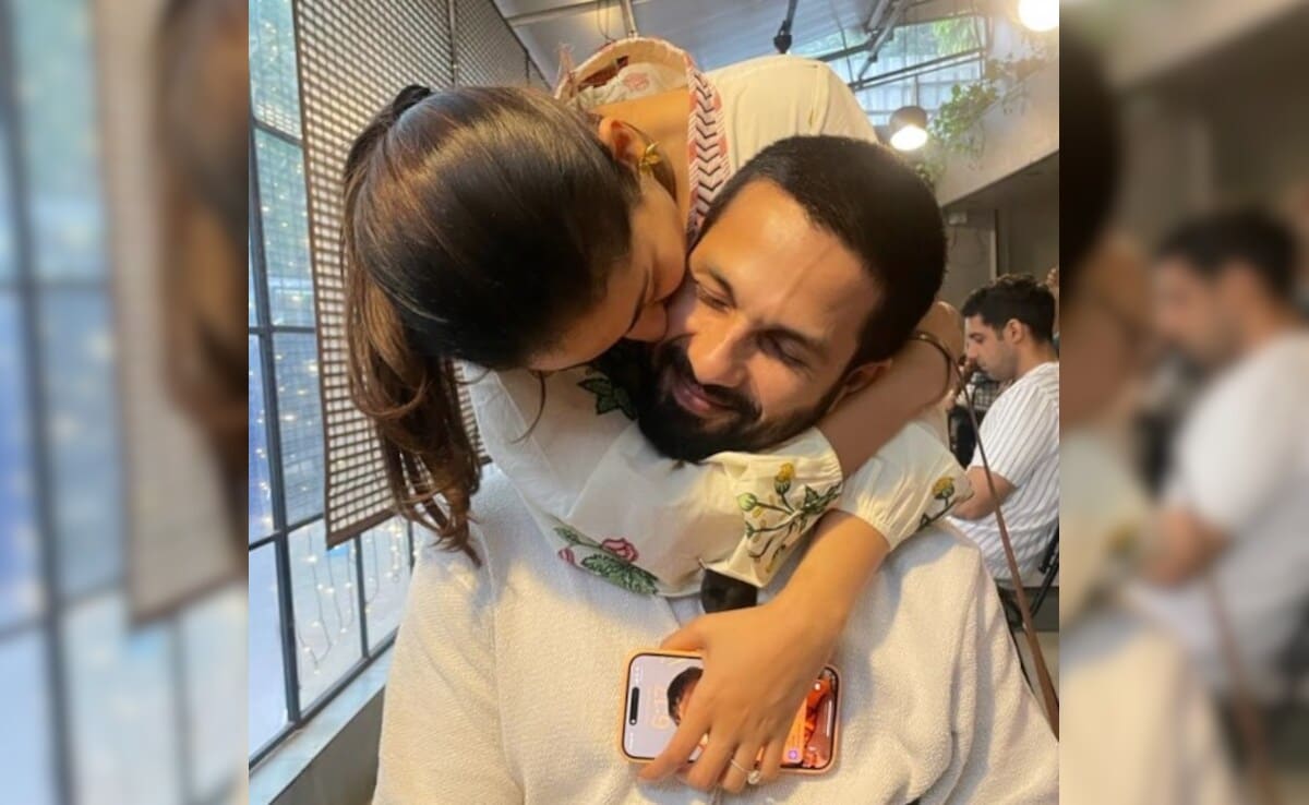 Mira Rajput Reacts To Husband Shahid Kapoor's Travel Itinerary: 'When Are You Making Me Meet...'