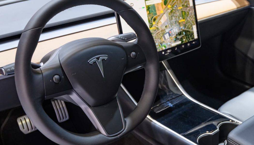 Tesla Settles Lawsuit Over 2018 Model X Crash That Killed Apple Engineer