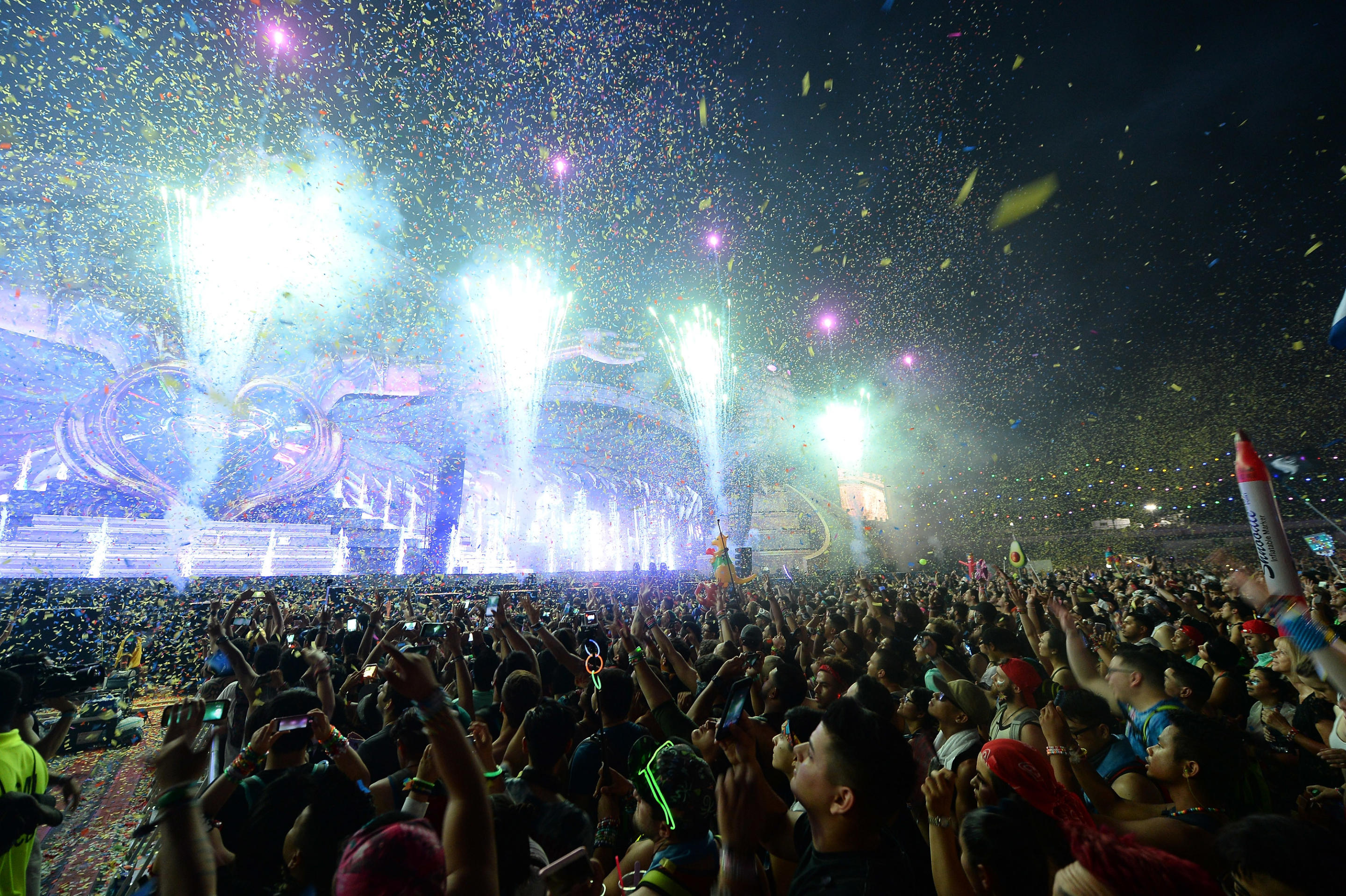 A general view of the crowd at EDC Las Vegas.