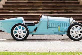 Bugatti Celebrates 100 Years of the Type 35 with Baby II Special Edition