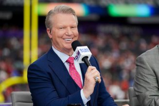 Giants legend Phil Simms says departure from CBS 'wasn't a great surprise' amid radio silence from network