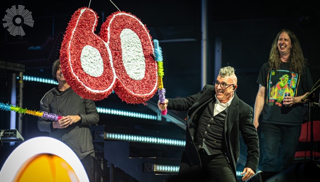 Maynard James Keenan Smashes 60th Birthday Piñata at Final Sessanta Show: Photos