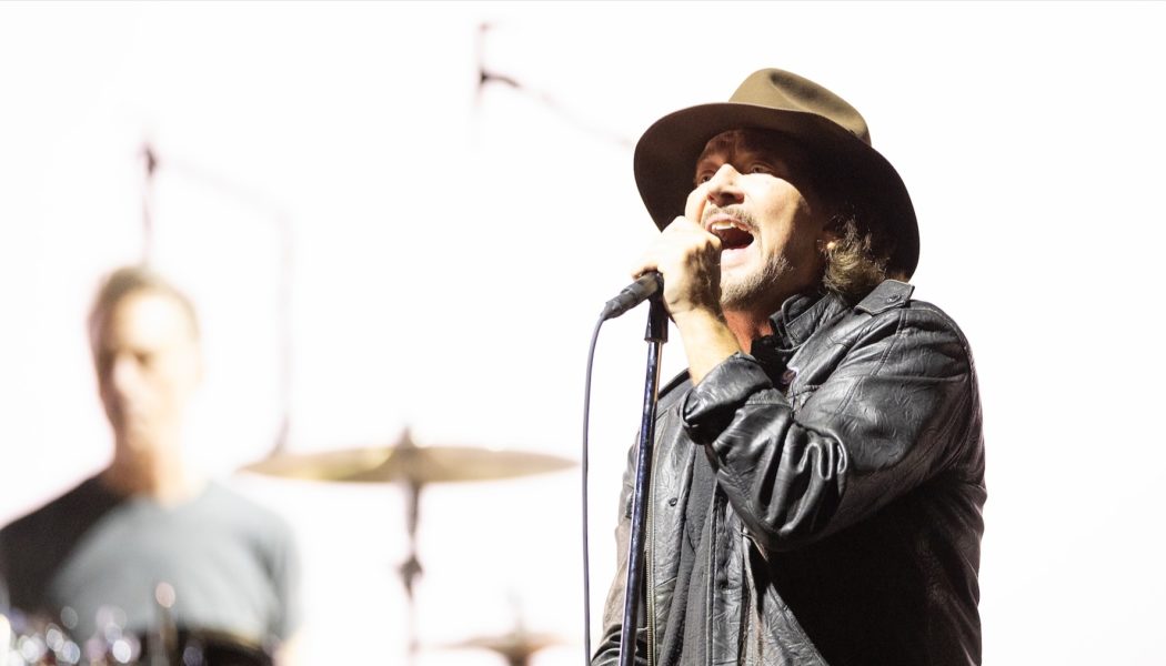 Pearl Jam kick off 2024 tour with rousing 25-song set in Vancouver