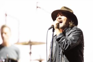 Pearl Jam kick off 2024 tour with rousing 25-song set in Vancouver