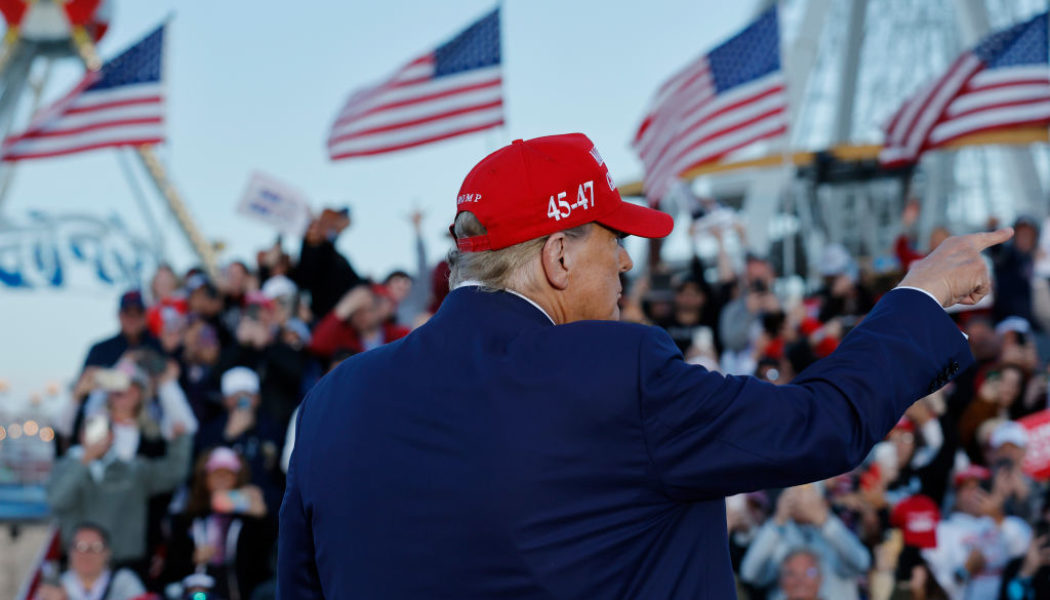 Trump Praises The "Late, Great Hannibal Lecter" At Rally