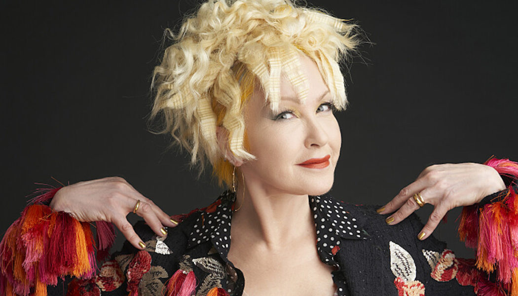 Cyndi Lauper announces farewell tour