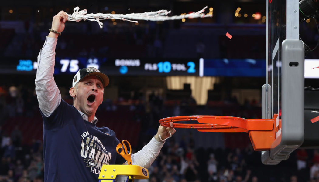 Dan Hurley turns down six-year, $70 million Lakers deal to stay at UConn: Reports