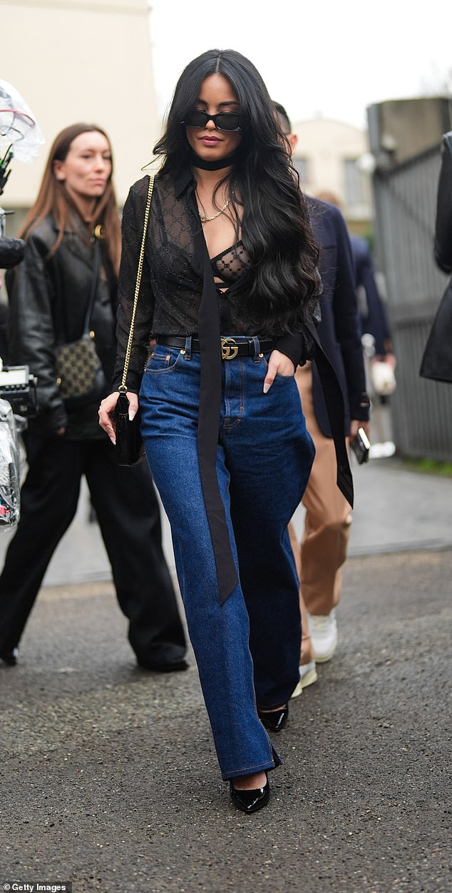 YouTuber Valkyrae (real name Rachell Marie Hofstetter) elevated her ensemble with black sunglasses and a black leather Gucci belt worn at her waist