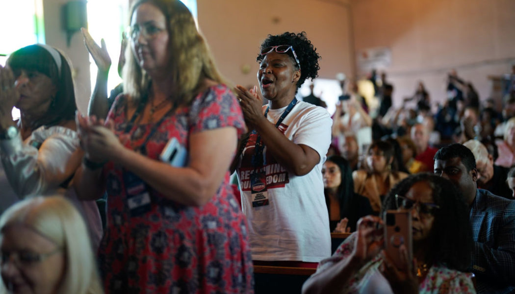 Donald Trump's Blacks For Trump Event Filled With Caucasians