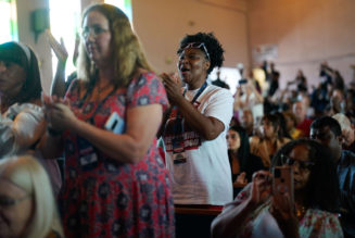 Donald Trump's Blacks For Trump Event Filled With Caucasians