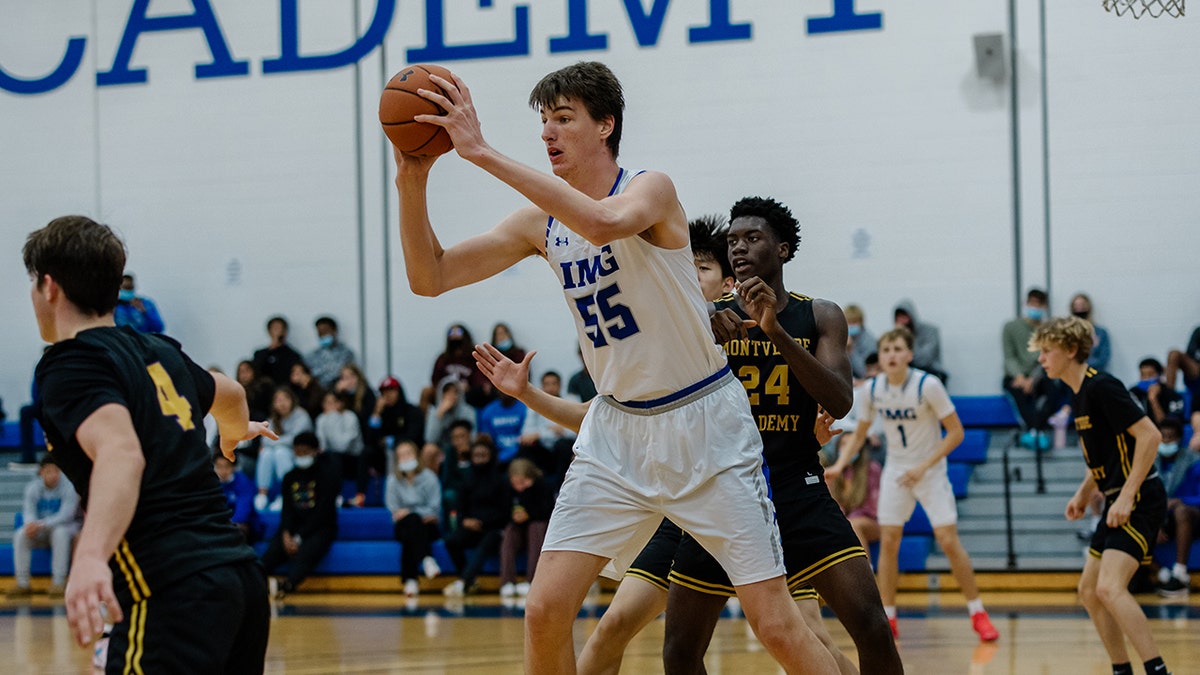 Olivier Rioux will become the tallest college basketball player ever once he begins his collegiate career.