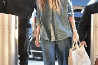 Jennifer Lawrence Wore the Denim Trend I'd Never Choose For the Airport