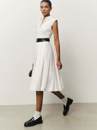 Prim Linen Dress