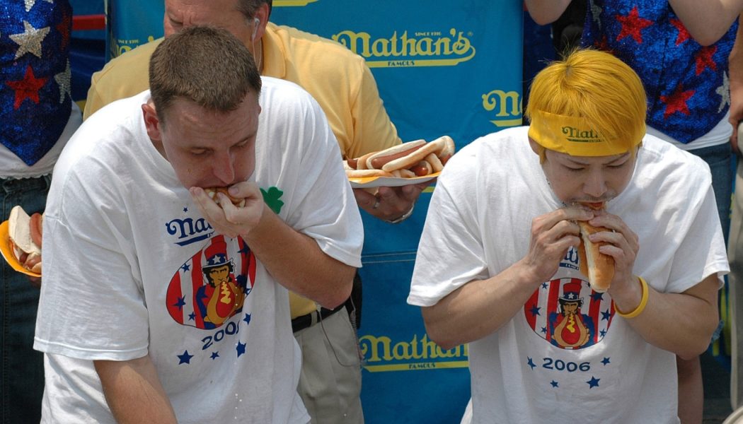 Joey Chestnut and Takeru Kobayashi to face off in Netflix hot dog eating contest