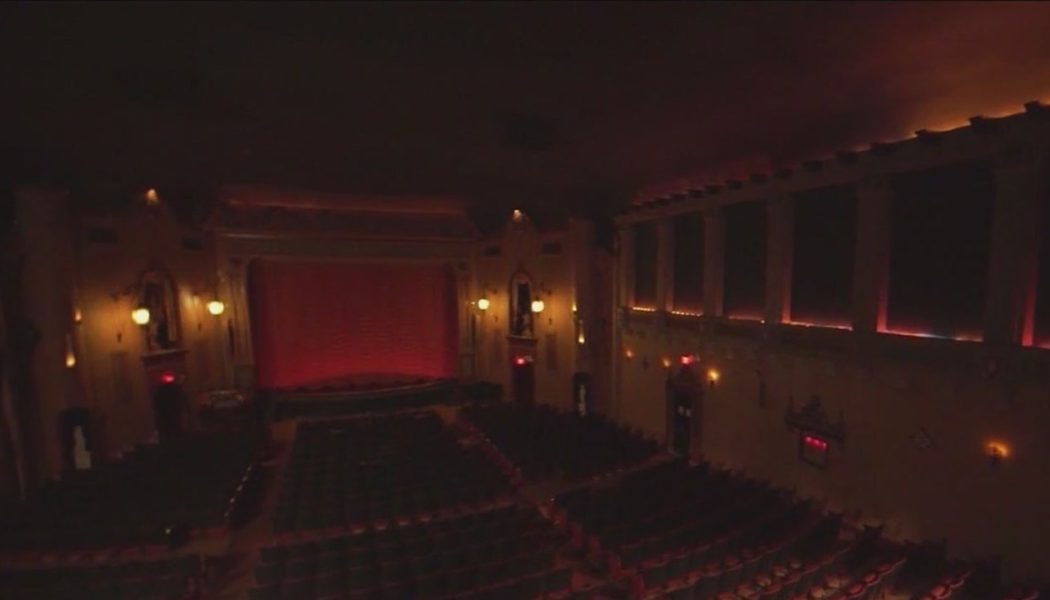 Music Box Theatre to close for month-long renovation this summer