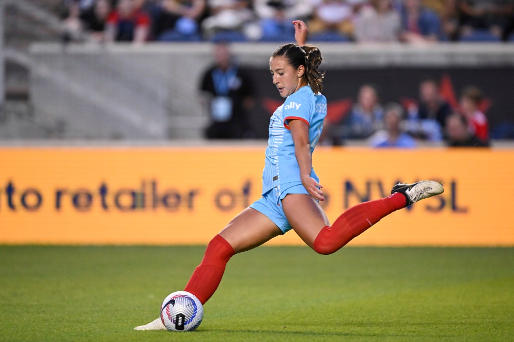 Chicago Red Stars defender Hannah Anderson (41) controls the ball during the second half against Racing Louisville FC at SeatGeek Stadium.