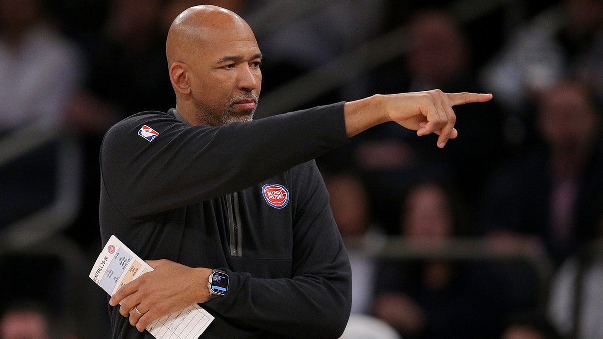 Monty Williams points