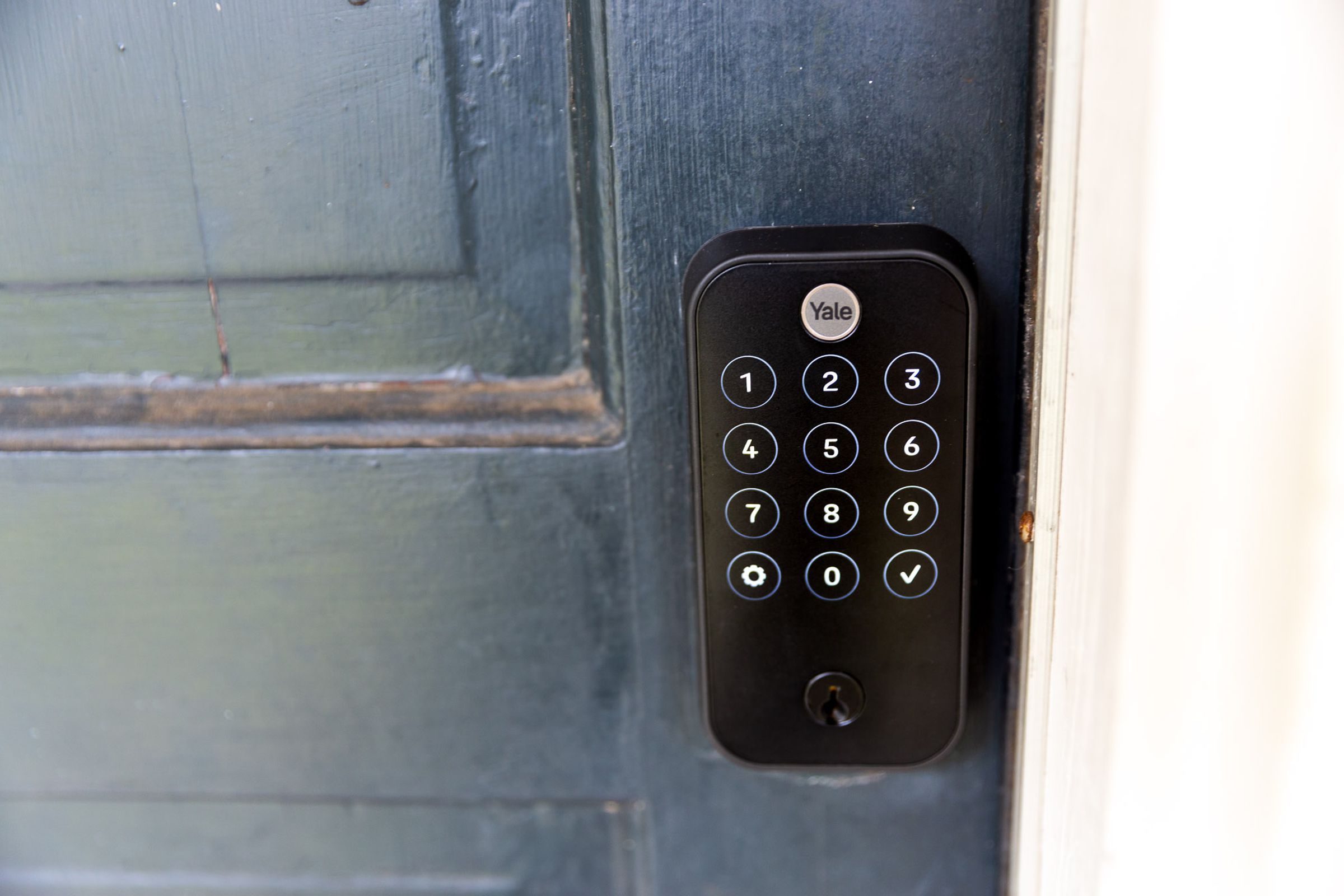 Yale’s Assure Lock 2 (Z-Wave) will be the first smart door lock to work with ADT’s new Trusted Neighbor feature.