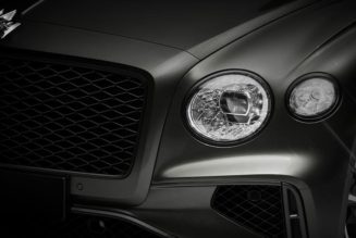 Bentley Teases Details on New Flying Spur's 771 HP Powertrain