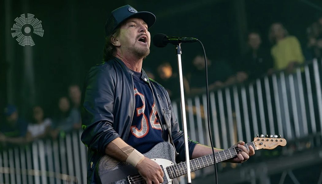 Eddie Vedder describes Pearl Jam's recent health issues as "near-death experience"