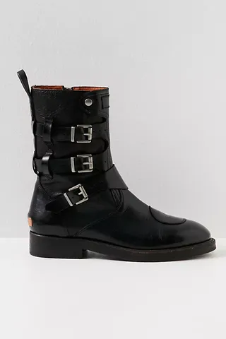 Black Flat Boots With Three Buckles