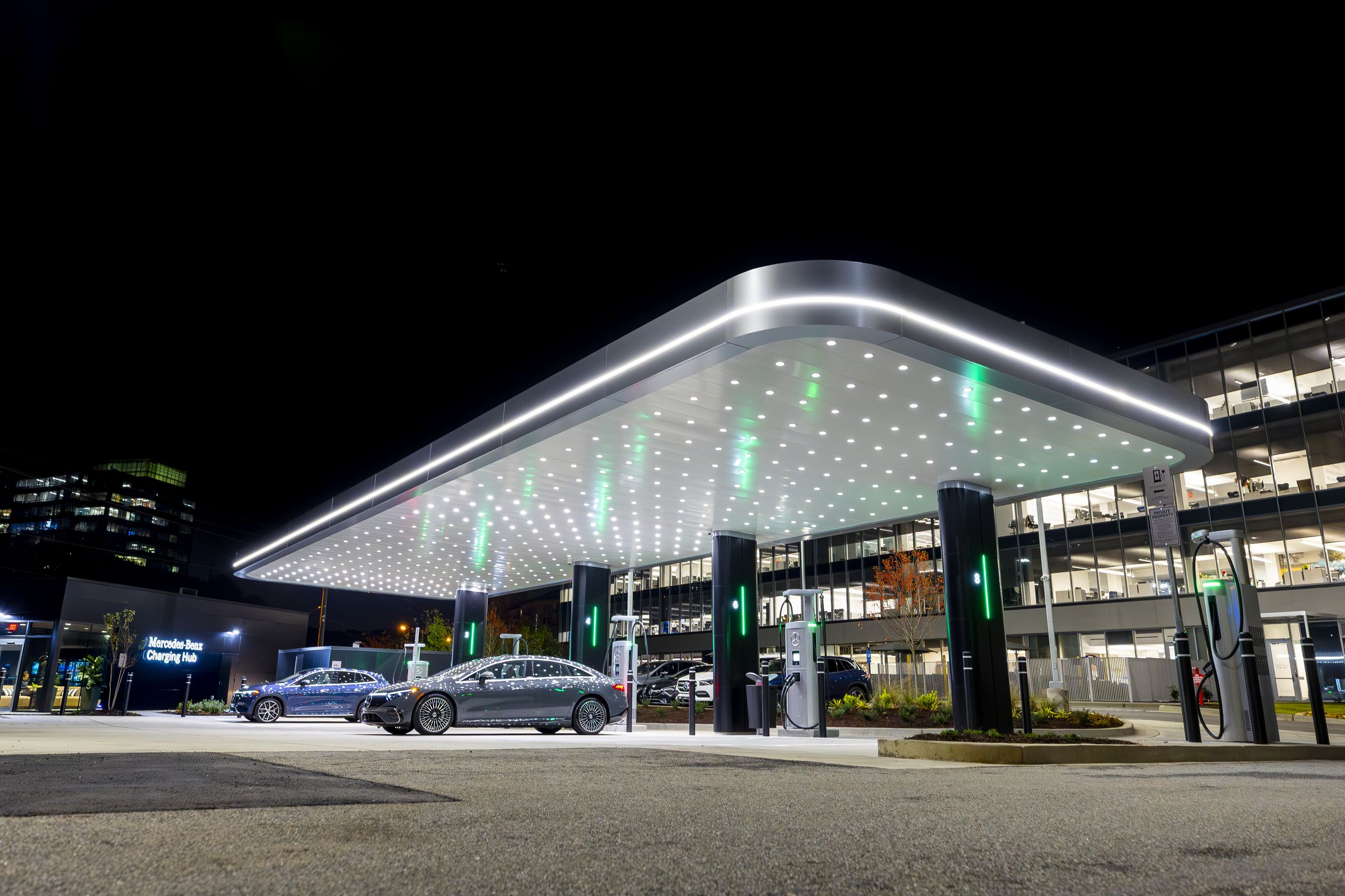 Mercedes-Benz EV charging hub in Atlanta