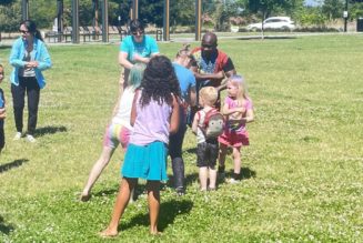 Renton children dance to Gansango’s West African music | Renton Reporter