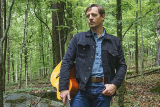 Review – Johnny Blue Skies (Sturgill Simpson) – “Passage Du Desir”...