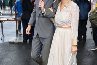 Sienna Miller Just Wore This "Old," Ultra-Classy Trend With Simple Sandals at Wimbledon