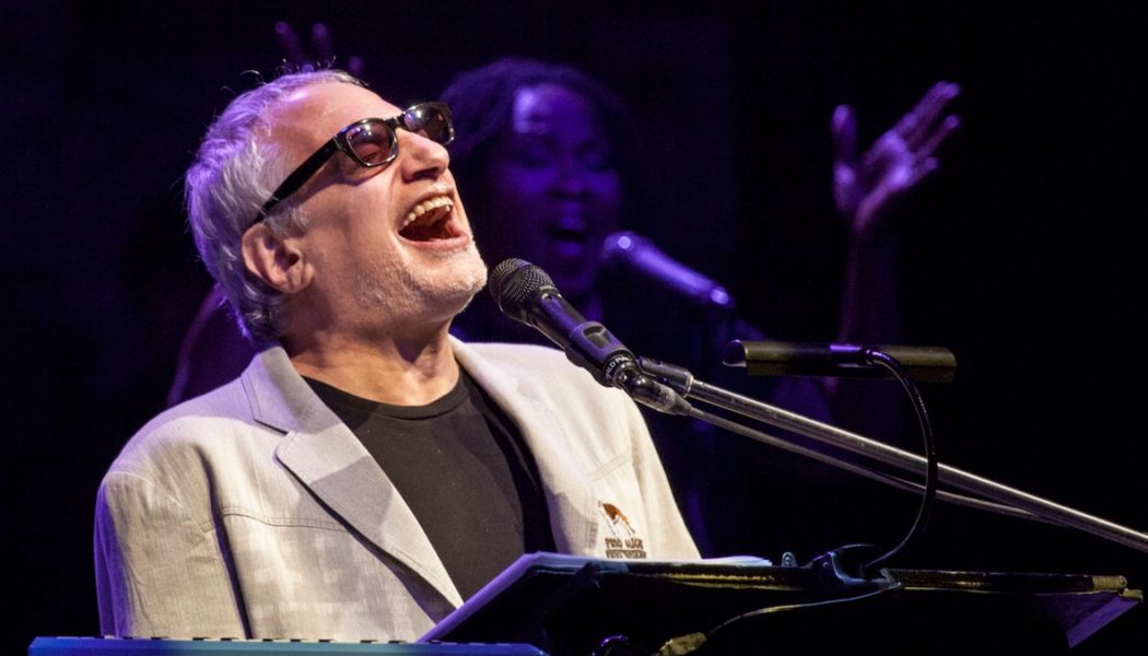 Steely Dan asks RNC cover band to play their anti-Trump song instead