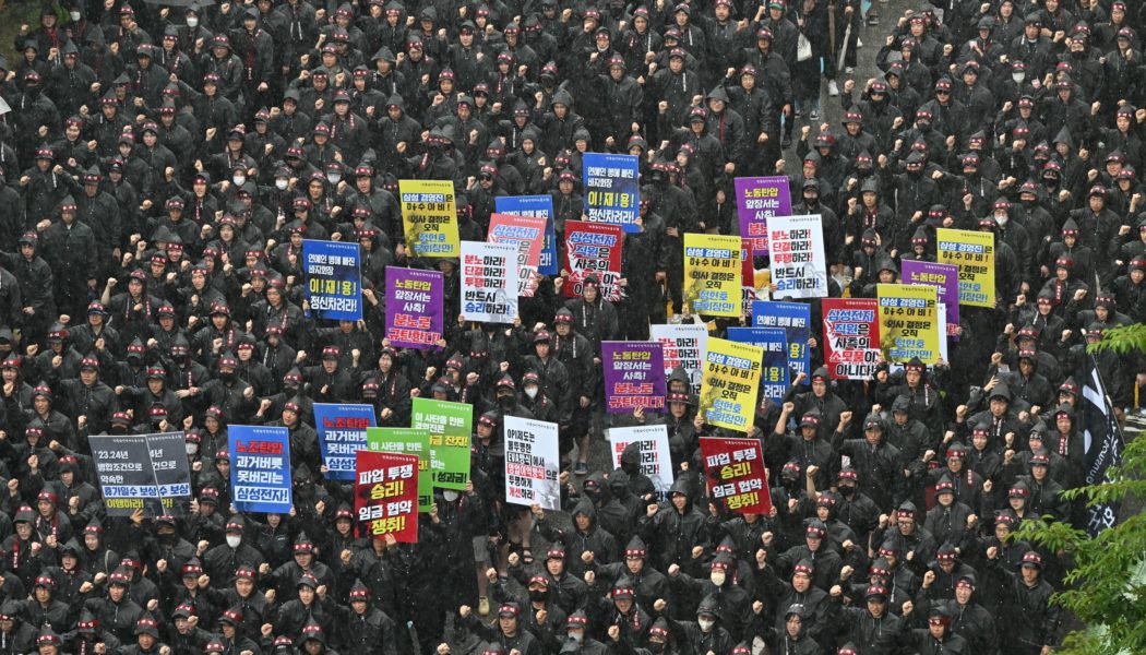 Thousands of Samsung workers launch indefinite strike over pay