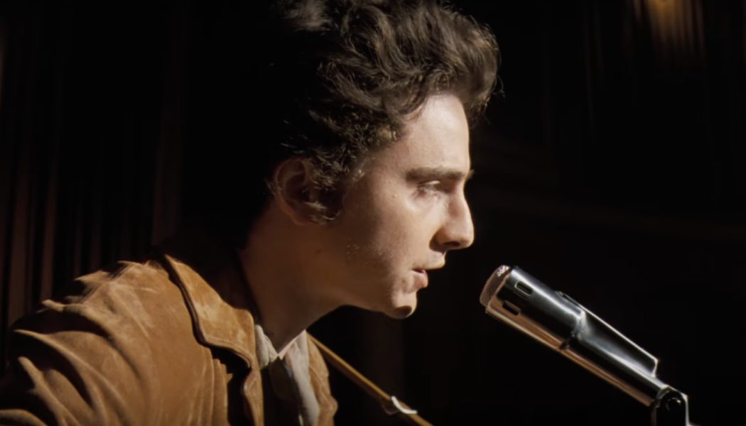 Timothée Chalamet stars as Bob Dylan in A Complete Unknown trailer